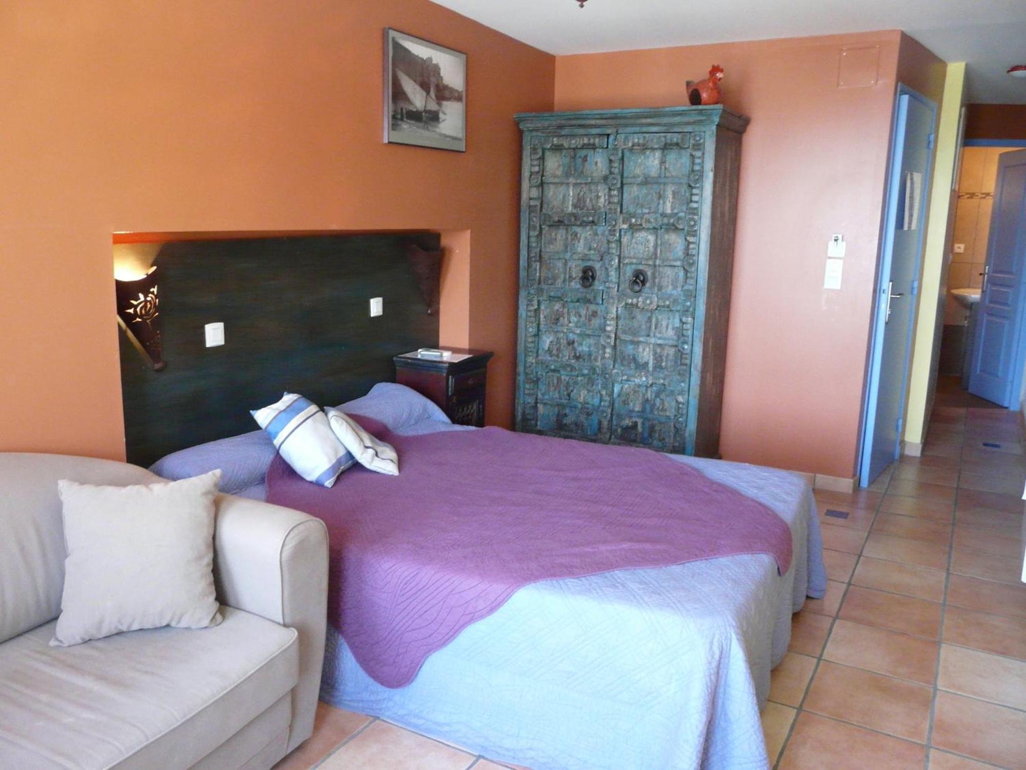 Hotel Triton